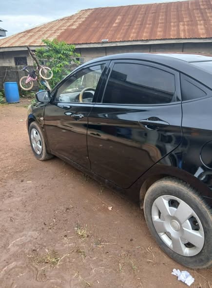 A picture of Extremely clean Hyundai Accent