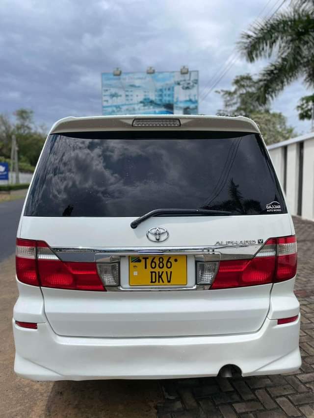 toyota alphard