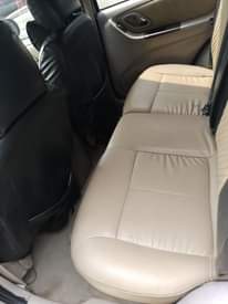 A picture of 2006 Mazda tribute Firstbody neat leather interior Sound engine and