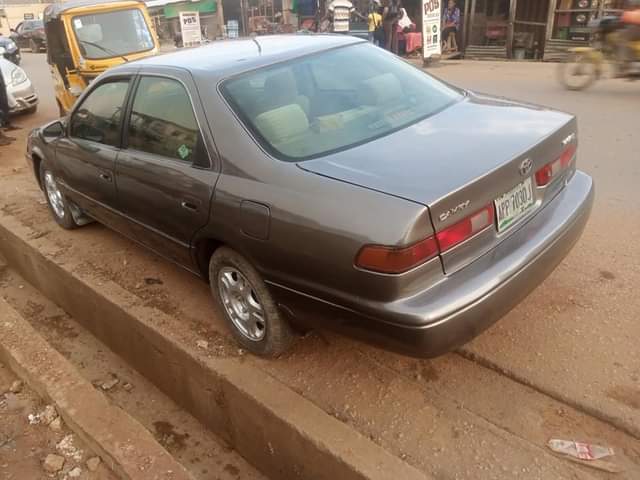 A picture of Toyota Camry for sale