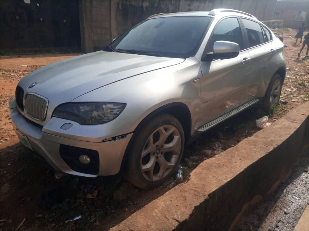 A picture of BMW X6 2011 V6 with Brian box issue