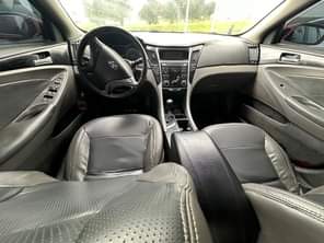 A picture of Sweet sales 2012 Hyundai Sonata UNTEMPERED ENGINE SHARP INTERIOR SOUND