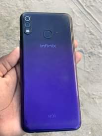 A picture of INFINX HOT 8
