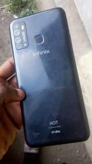 A picture of INFINIX HOT 9 GB 64 RAM 4