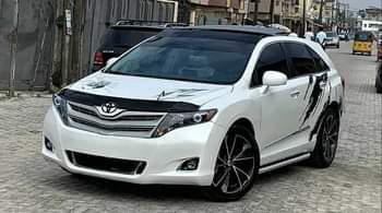 A picture of URGENT BUYERS ONLY CALL mr Anthony 09063948959 CLEAN 2015 Toyota