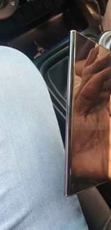 A picture of Galaxy Note 20 utra for sale pls contact 0652545454