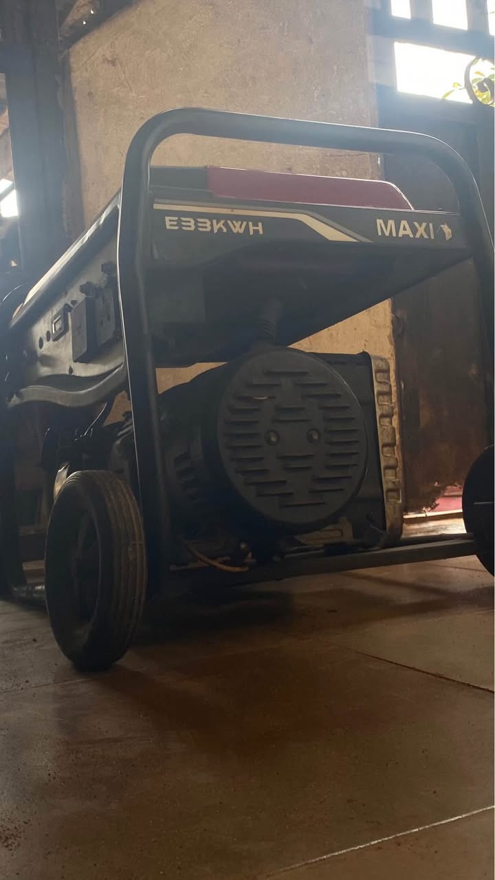 A picture of 4.5kva maxi generator can pump Warer
