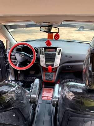 A picture of 2005 Lexus Rx330