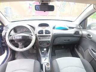 A picture of Peugeot 206 Automatic