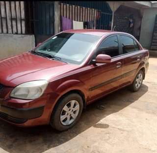 A picture of 2005 KIA RIO