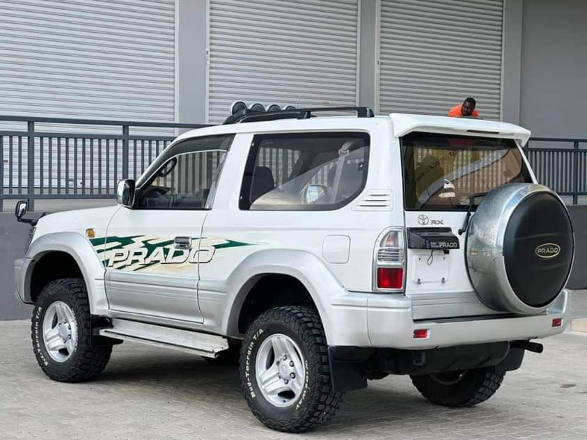A picture of Prado 3doors short chasis 3rz
