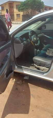 A picture of 2005 Toyota Corolla Bank car Sound engine good gear