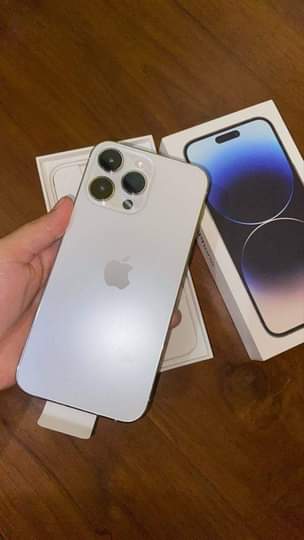 A picture of IPhone 13 pro