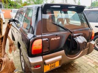 A picture of Toyota Rav 4