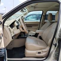 A picture of AVAILABLE NOW FORD ESCAPE 2010 MODEL FOREIGN USED MILK INTERIOR