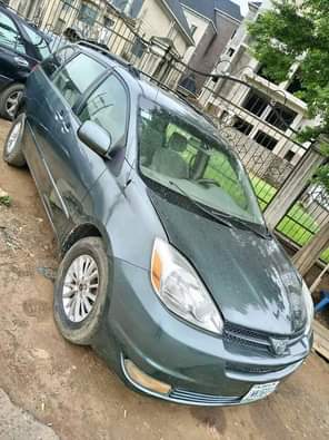 A picture of Toyota Sienna 2005 model available for sale Engine Gear and