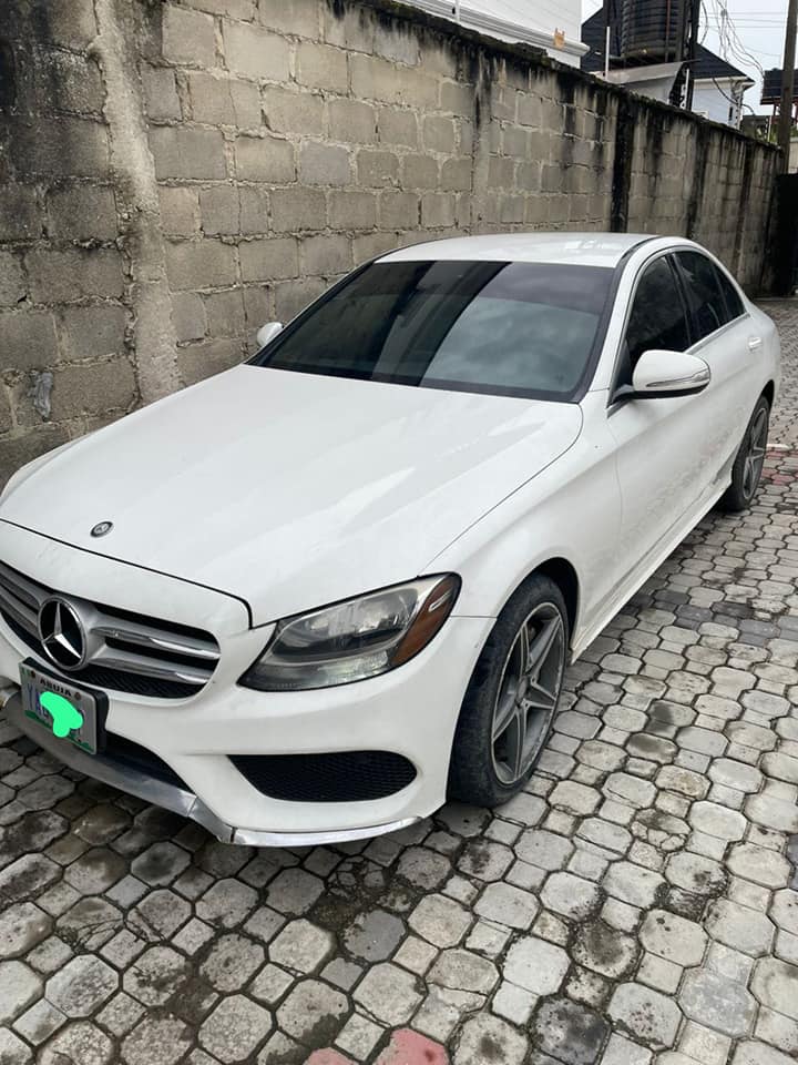 A picture of Mercedes Benz c300 2015