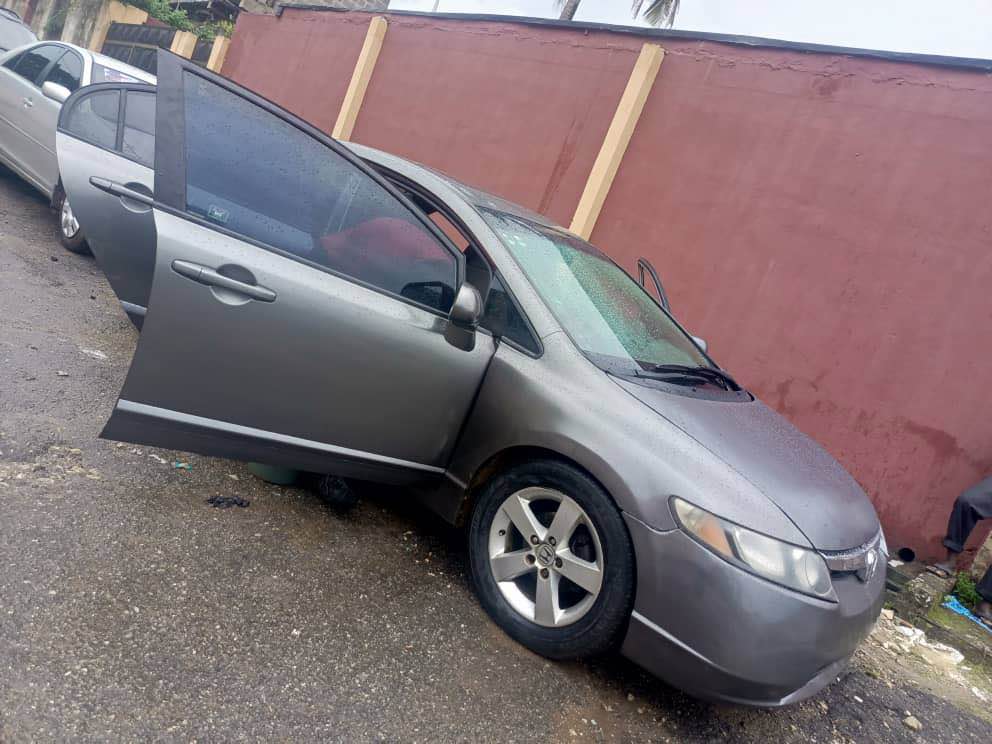 A picture of Honda civic 2009