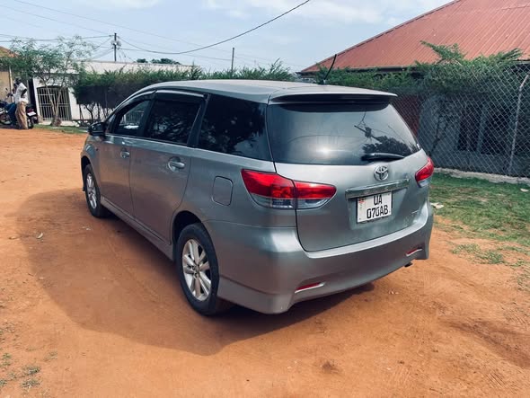 A picture of Toyota wish