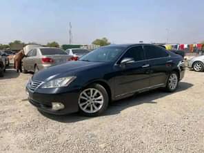 A picture of ES350 An Extremely Lexus Es350 2012 Model With Custom Duty
