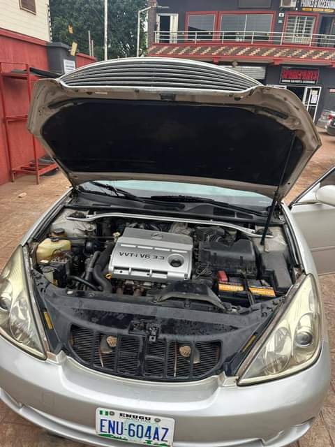 A picture of LEXUS ES330 FEW MONTHS USED FULL OPTION LOW MILEAGE 75k2006