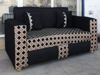 A picture of Sofa kaliii mpyaa Bei 135000 free delivery location Ubungo piga
