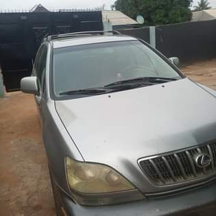 A picture of Tok standard Lexus Rx 300 First body with Untouched engine