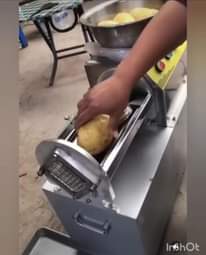 A picture of MASHINE YA KUMENYEA VIAZI POTATO PEELER
