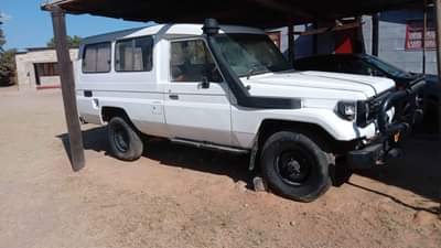 toyota land cruiser