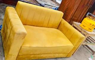 A picture of Sofa kaliii Bei 95000 location Buza piga 0789371473