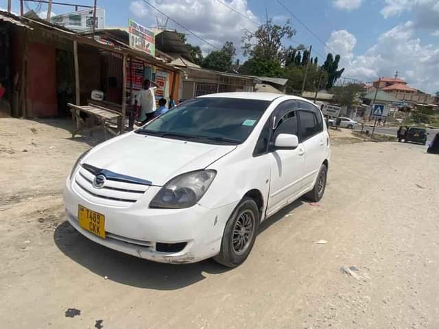 A picture of Toyota spacio New model