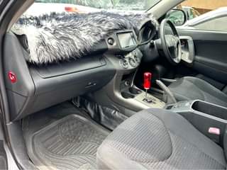 A picture of Toyota vangurad model 2009 42M 0705176582
