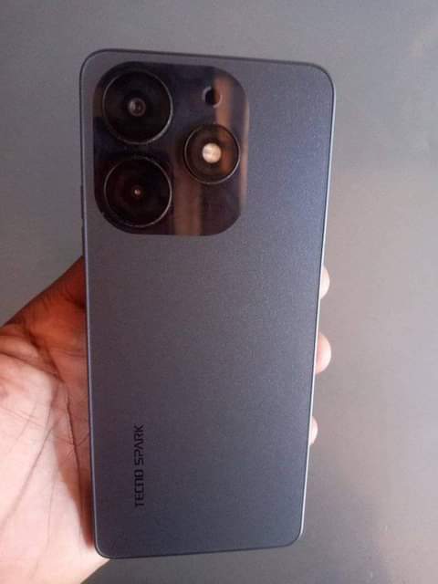 A picture of Spark 10 pro