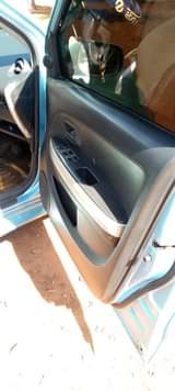 A picture of 1998 Toyota RAV4