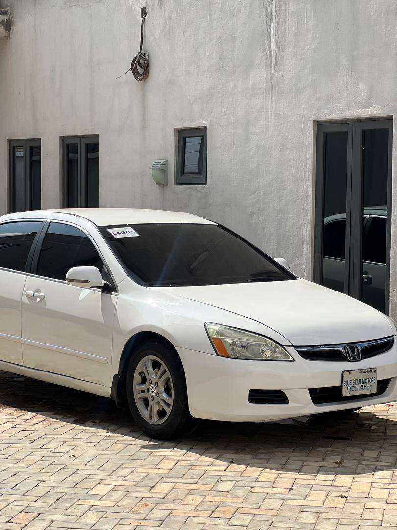 A picture of DISTRESS SALE EXTREMELY CLEAN USED 2007 HONDA ACCORD DC WITH