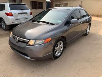 A picture of 2006 Honda Civic neatly use