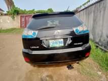 A picture of Lexus RX330 registered