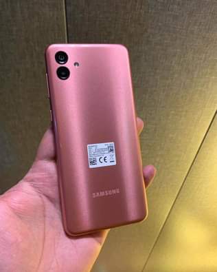 A picture of Samsung Galaxy A04e on Loan ..call or watsApp 0743248094.