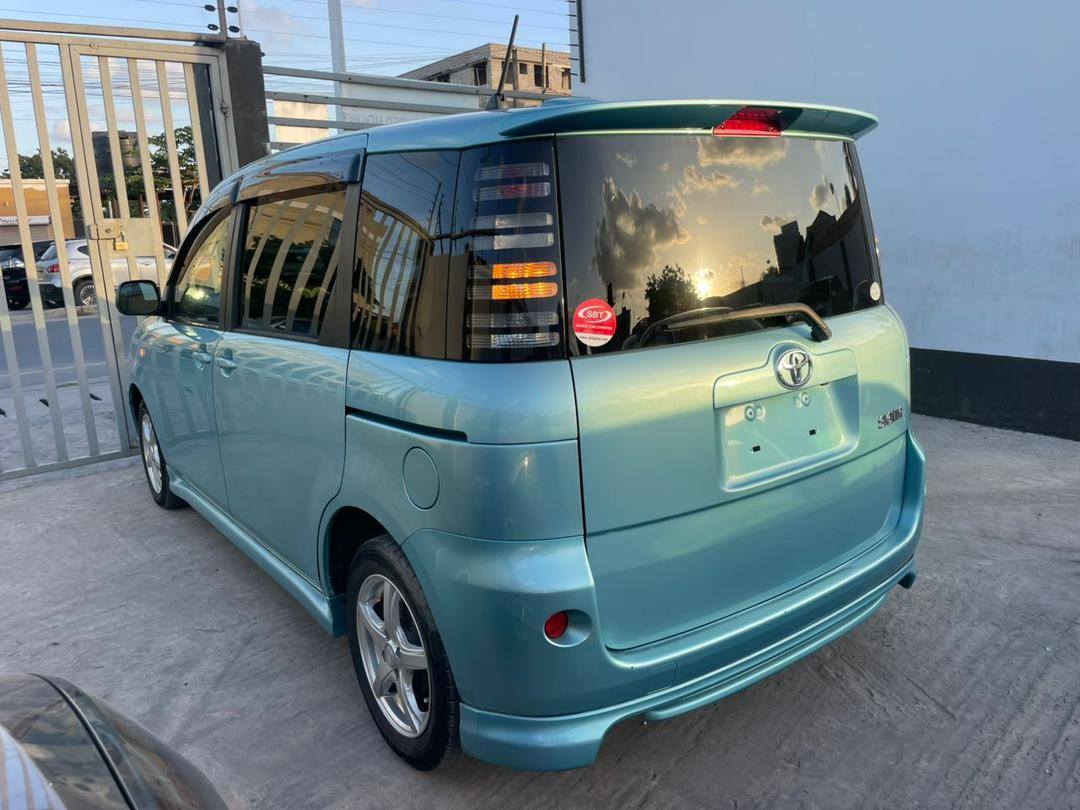 A picture of SIENTA CHESSIS 2006 Lightblue 15 000 000 tshs 0786362194 0693603766