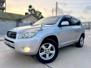 A picture of Toyota ravar4