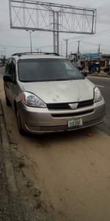 A picture of Toyota Sienna