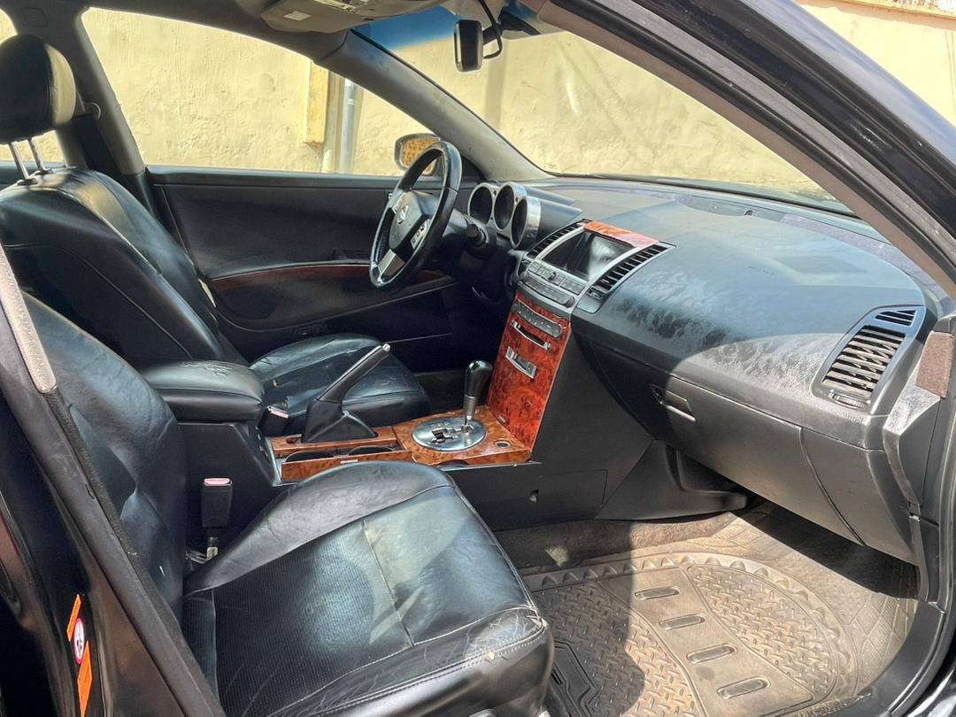 A picture of Nissan maxima