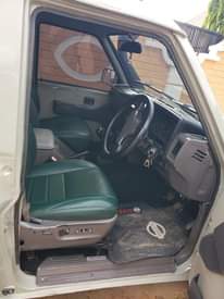 A picture of Nissan 0764812680