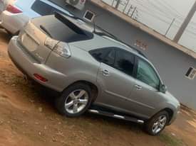 A picture of Lexus RX330 2004
