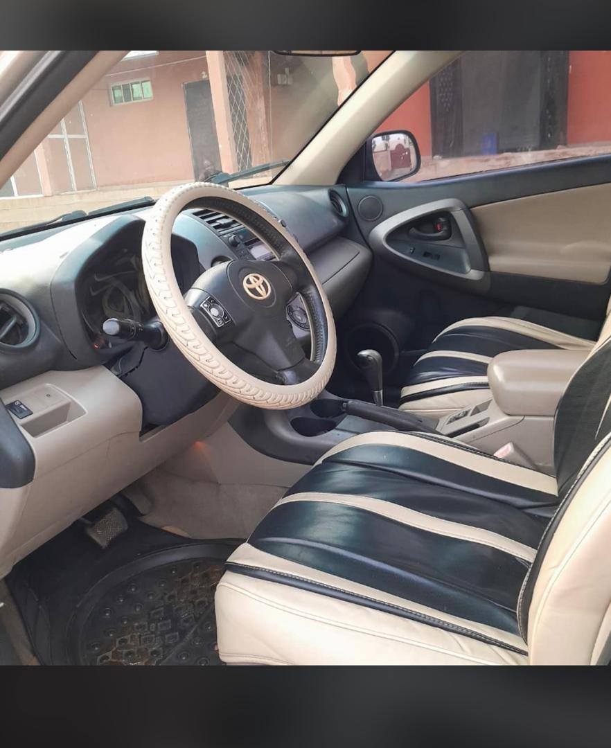 A picture of Toyota RAV4