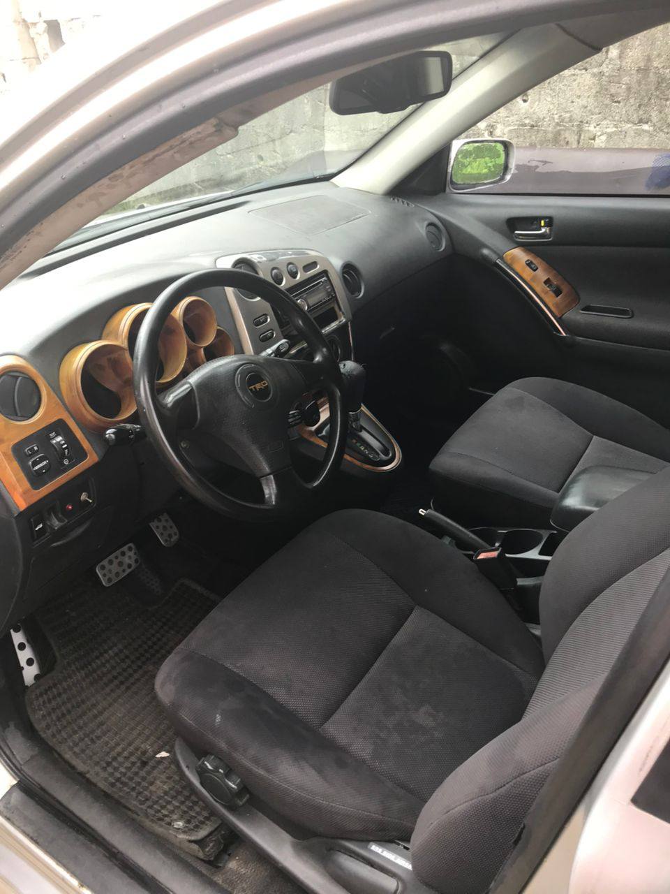 A picture of 2005 Toyota Matrix for sale..