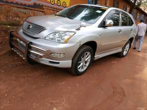 A picture of TOYOTA HARRIER 2 4CC VVTI Good Condition Buy and Drive