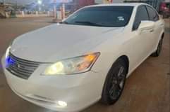 A picture of Fully pimped lexus es 350 car built for comfort and