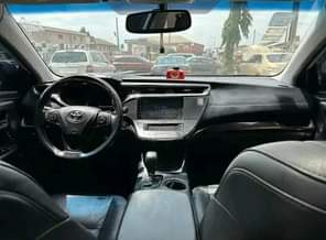 A picture of REGISTERED 2013 TOYOTA AVALON XLE Thumbstart Reverse Camera Navigation System
