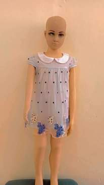 A picture of Kids second hand dresses